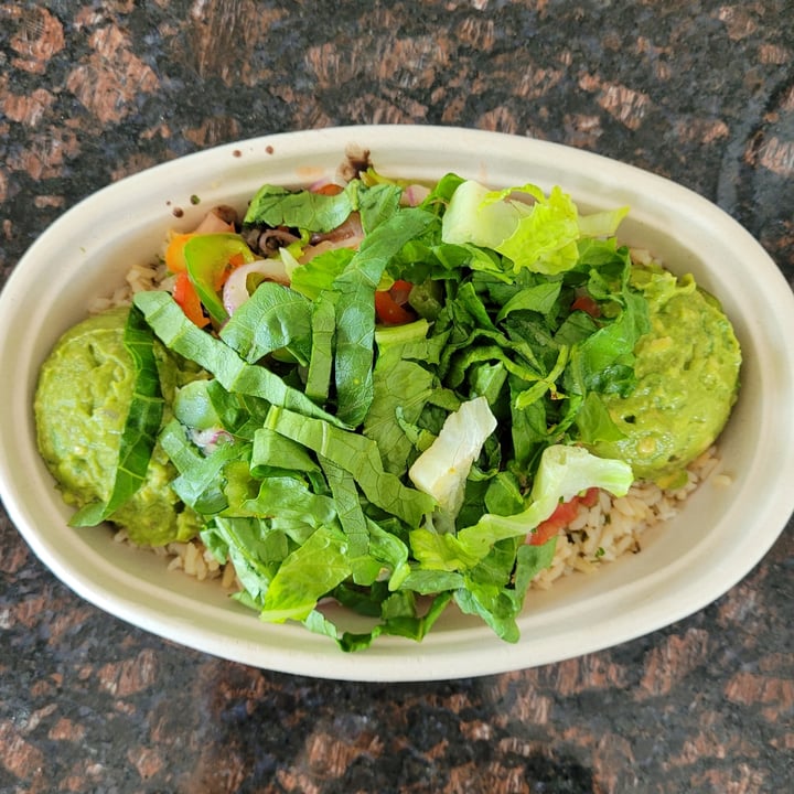 photo of Dosbros Fresh Mexican Grill Veggie Bowl shared by @yourfriendjen on  02 Aug 2022 - review