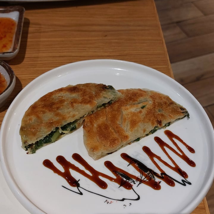 photo of MIAN Ramen House and more piadina vegana shared by @sandrinaales on  20 Oct 2022 - review