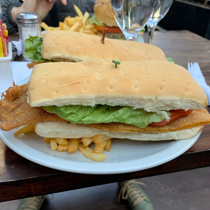 review photo of Dolce Vita Sanguche Milanesa De Seitan shared by @hippysunflower on 20 Jul 2021 - review