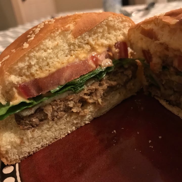 photo of Gardein The Ultimate Beefless Burger shared by @curvycarbivore on  15 Mar 2020 - review