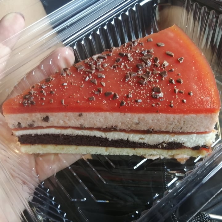 photo of 2Hearts Bakery Torta Anguria (gelo di mellone) shared by @lisabambinasaggia on  03 Apr 2022 - review