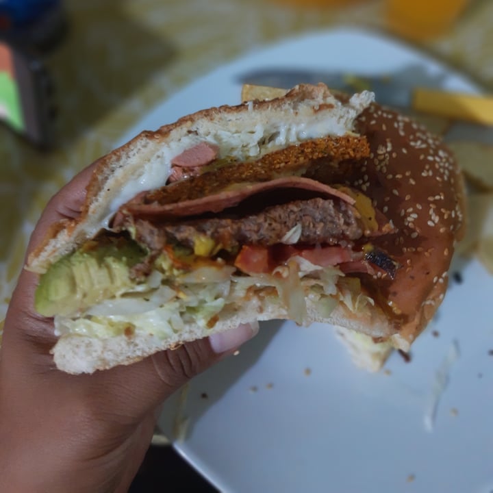 photo of Nutri Organic Hamburguesa Beyond Extreme 3 Quesos shared by @noberame on  03 May 2020 - review