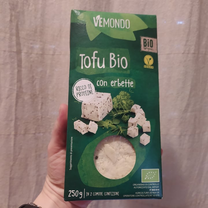 photo of Vemondo Tofu Bio con Erbette shared by @smarrita on  02 Apr 2022 - review