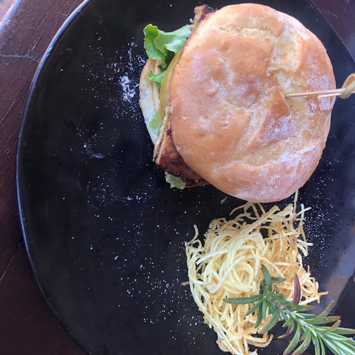 photo of Asher's Corner Cafe @ Ashers Farm Sanctuary The Original Burger shared by @dominickara on  12 Aug 2020 - review
