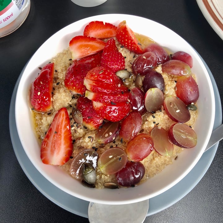photo of Sésame Café Quinoa Porridge shared by @mayavegan on  27 Feb 2021 - review