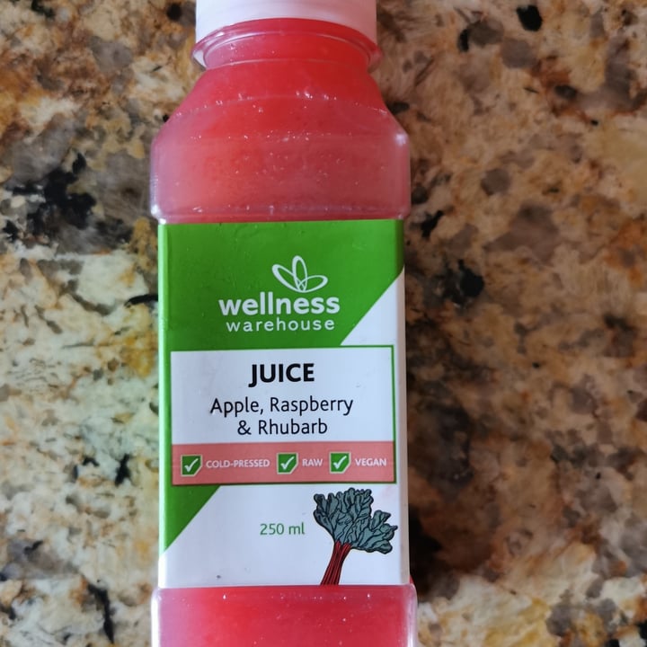 photo of Wellness Warehouse Juice - Apple, Raspberry
& Rhubarb shared by @veganpower001 on  19 Dec 2021 - review