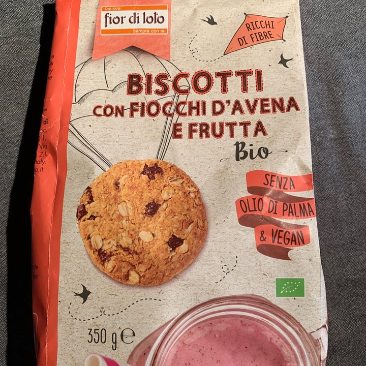 photo of Fior di Loto Biscotti Con Fiocchi D'avena E Frutta shared by @rosmartina on  18 Feb 2021 - review