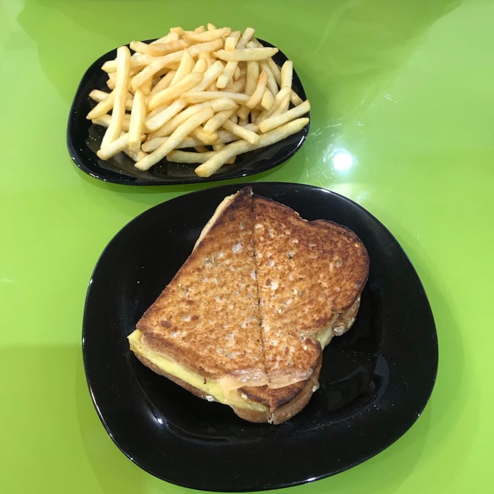 review photo of Vegana By Tentúgal Tosta mista shared by @maggiefrancox on 27 Jan 2021 - review