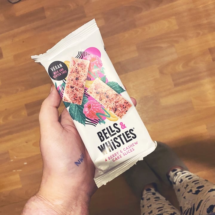 photo of Bells & Whistles Berry And Cashew Cake Slices shared by @veganlibby on  08 Jan 2020 - review