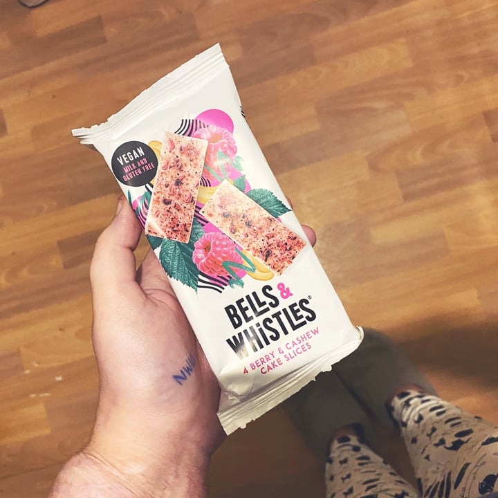 review photo of Bells & Whistles Berry And Cashew Cake Slices shared by @veganlibby on 08 Jan 2020 - review