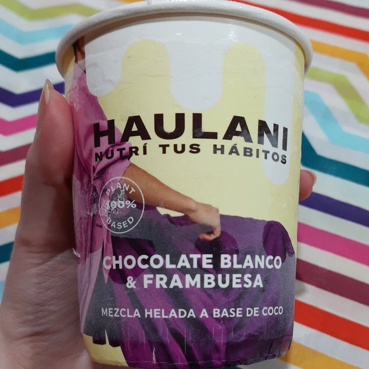 photo of Haulani Helado de Chocolate Blanco y Frambuesas shared by @wandaortizb on  27 Oct 2022 - review