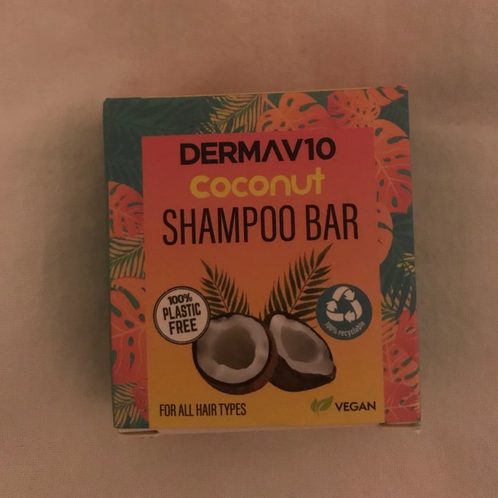 photo of Derma V10 Schampoo Bar shared by @nicolemorander on  15 Dec 2020 - review