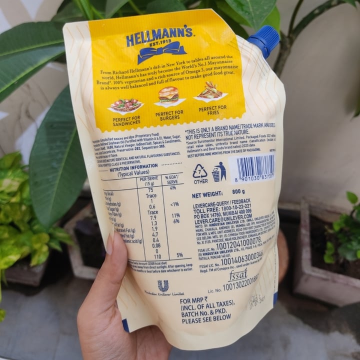 photo of Hellmann’s Hellman’s Vegan Mayonnaise shared by @khushbooydav on  26 Sep 2021 - review