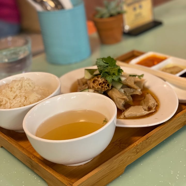 photo of CLOSED - Privé Katong Hainanese “chicken” Rice shared by @angiecwakefield on  19 Mar 2022 - review