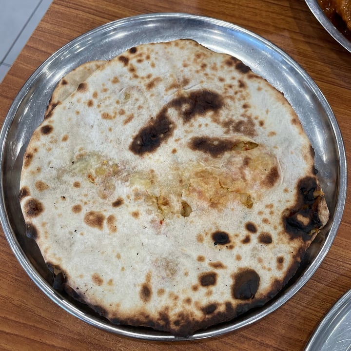 photo of Jaggi’s Northern Indian Cuisine Aloo Paratha shared by @laureguilbaud on  02 Feb 2021 - review