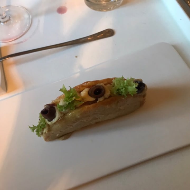 review photo of Capra e Cavoli vegetariano, vegano e pesce Farinata di ceci e humms shared by @sverigia on 28 Nov 2021 - review