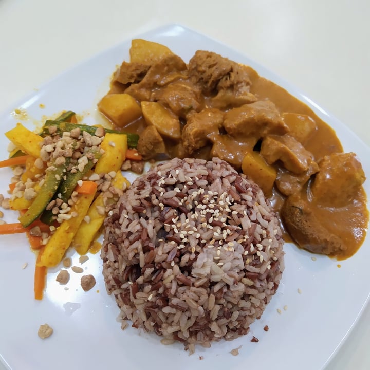 photo of Sunnychoice Rendang Lion's Mane Mushoom Rice shared by @windgal on  05 Jan 2022 - review