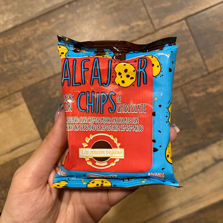photo of Un Rincón Vegano Alfajor Chips shared by @luciagiacomo on  02 Jul 2022 - review