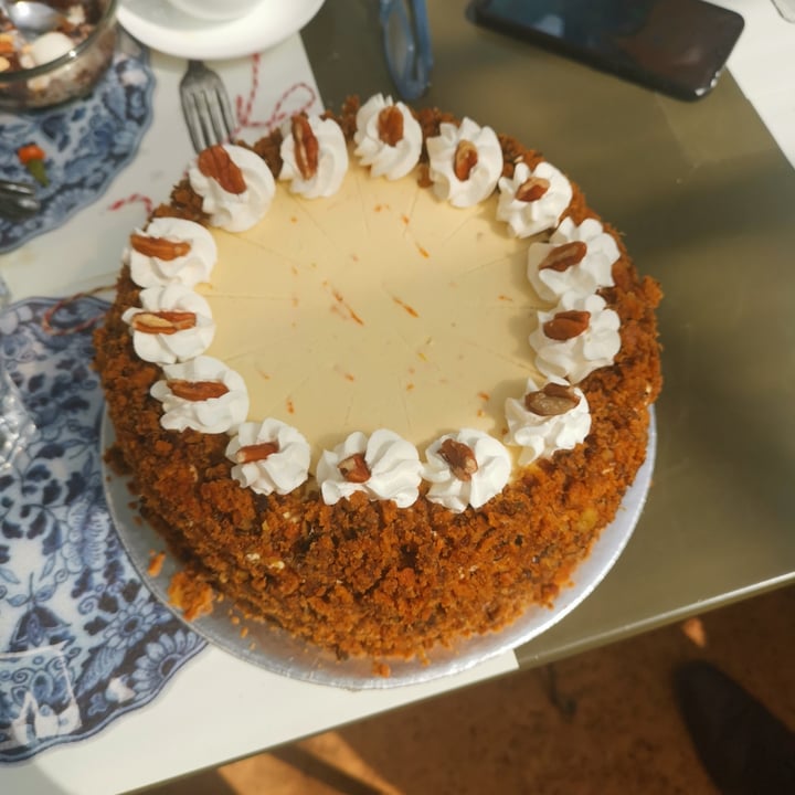 review photo of Dolce Bakery Carrot Cake shared by @fernabraham on 22 Nov 2020 - review