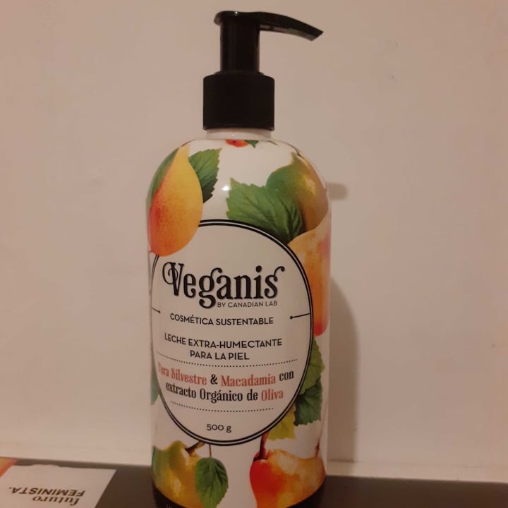 review photo of Veganis LECHE EXTRA HUMECTANTE PARA PIERNAS Y CUERPO Pera Silvestre & Macadamia con extracto Orgánico de Oliva shared by @veganapiola on 15 Jan 2021 - review