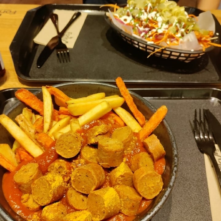 photo of Forky's Currywurst shared by @akikuy on  14 Sep 2021 - review