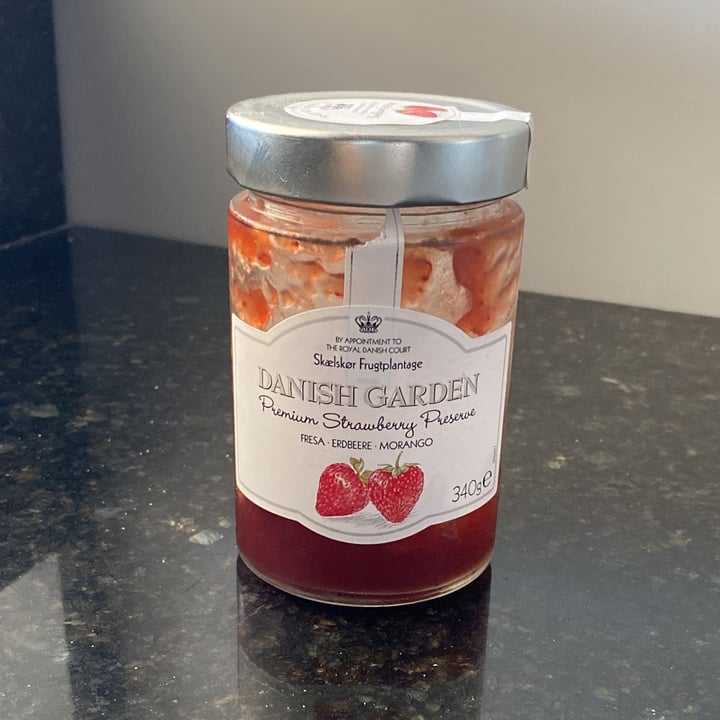 photo of Danish garden Geleia Premium De Morangos shared by @claudiastoeglehner on  28 Jun 2022 - review