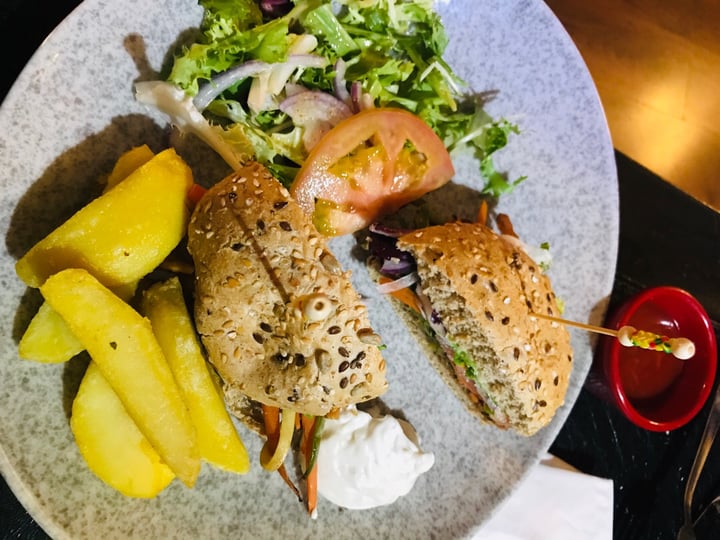 review photo of Arte y Sabor Hamburguesa Vegana De Seitan shared by @deniz on 06 Dec 2019 - review