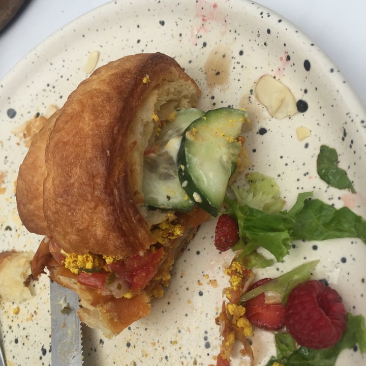 photo of Vegamo Bakery Breakfast Croissant shared by @angelicadhays on  20 Jun 2021 - review