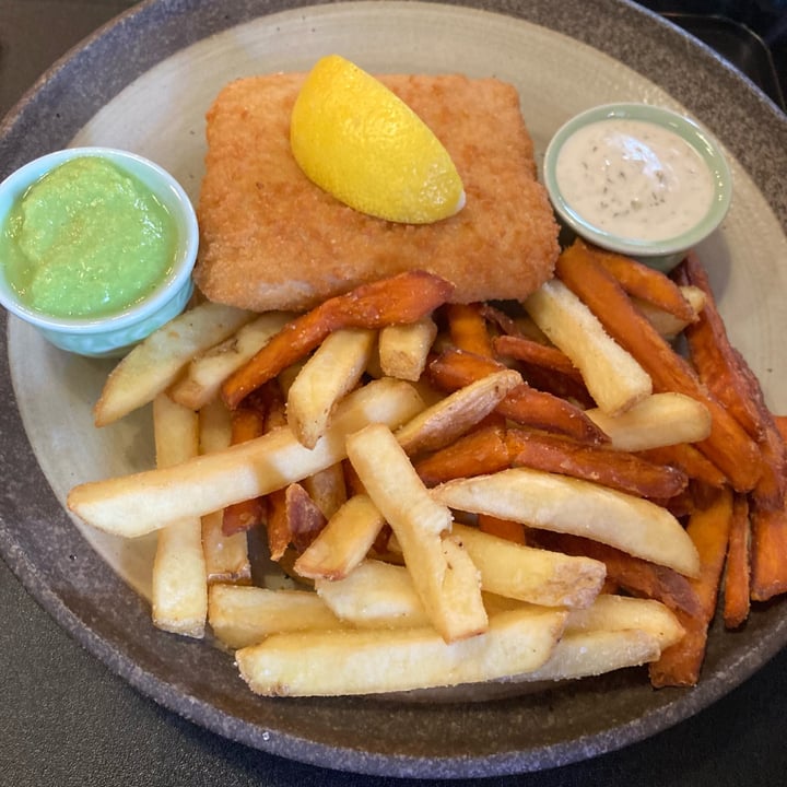 photo of Forky's No-fish and chips shared by @abi88 on  16 Apr 2022 - review