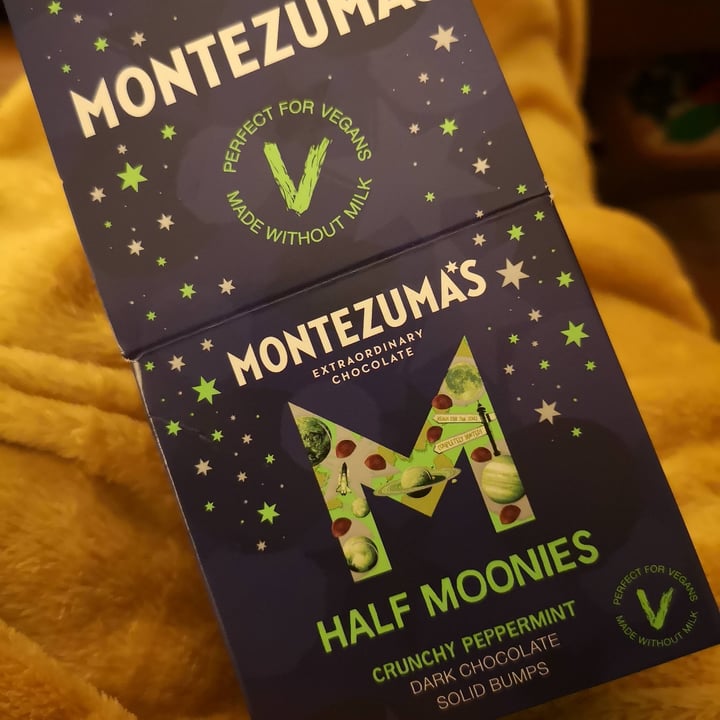 photo of Montezuma's Crunchy Peppermint Half Moonies shared by @cornwallsarah on  26 Dec 2021 - review