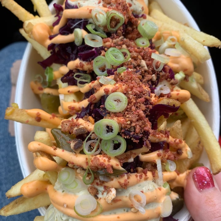 photo of Roots Aberdeen Loaded Fries shared by @cuttingoutthecoo on  24 Jun 2021 - review
