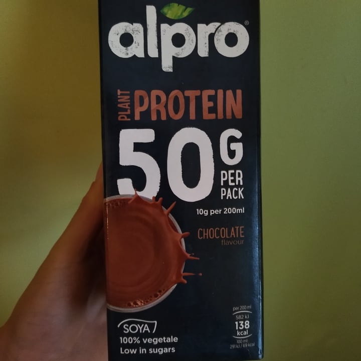 photo of Alpro Bevanda al cioccolato proteico shared by @virginiadalbello on  21 Apr 2022 - review