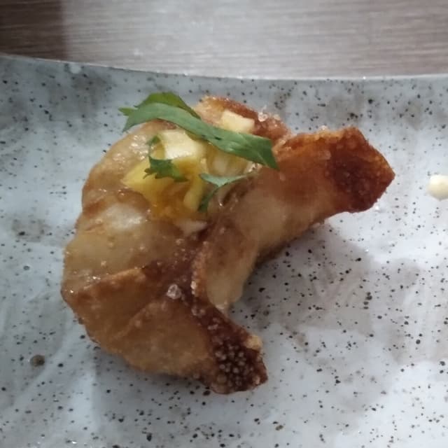 菜肴“Gyoza frito”的照片
