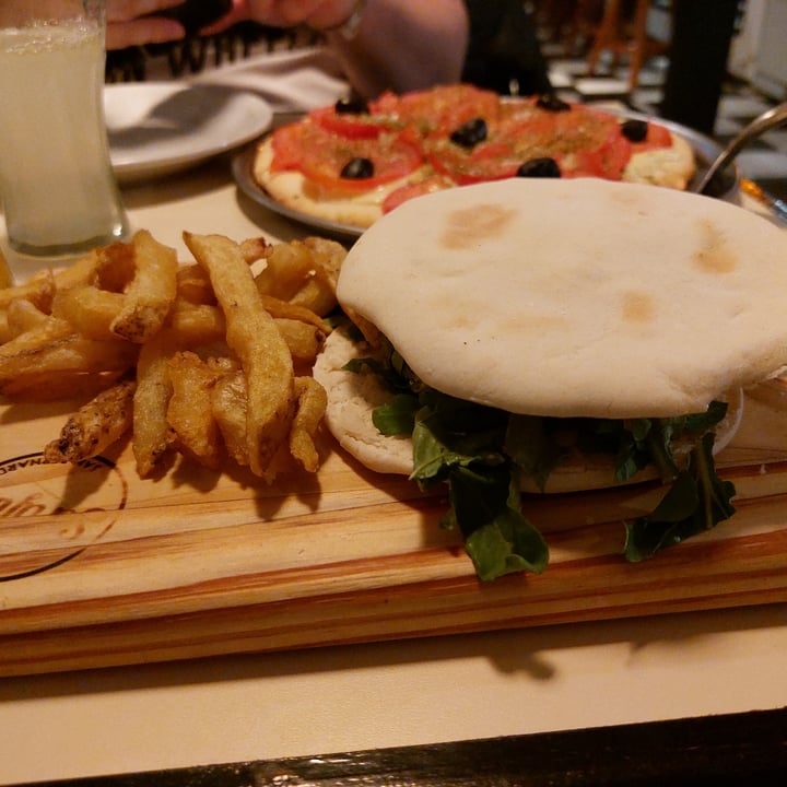 photo of Serafina Bar Hamburguesa Serafina shared by @ludmiin on  27 Jan 2022 - review