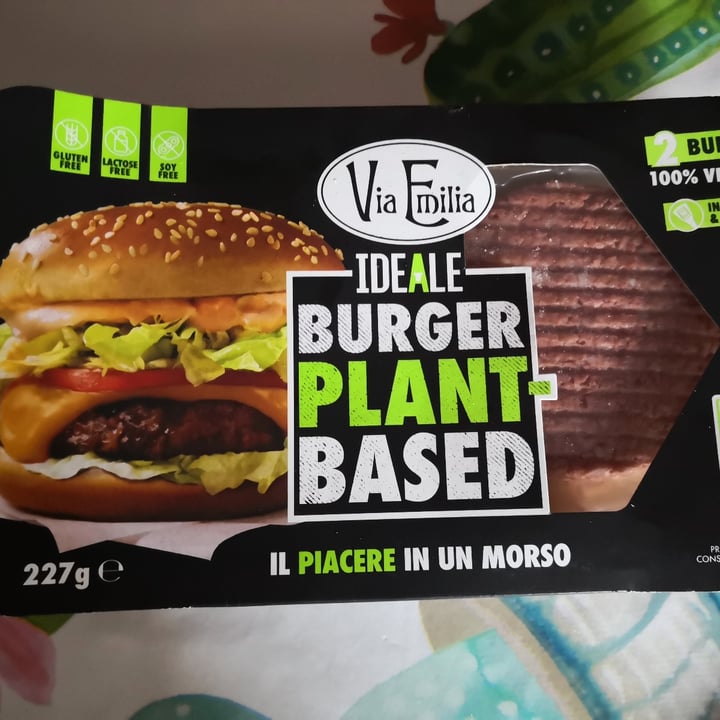 photo of Via emilia Burger plant based shared by @giuliagazzoni on  04 May 2022 - review