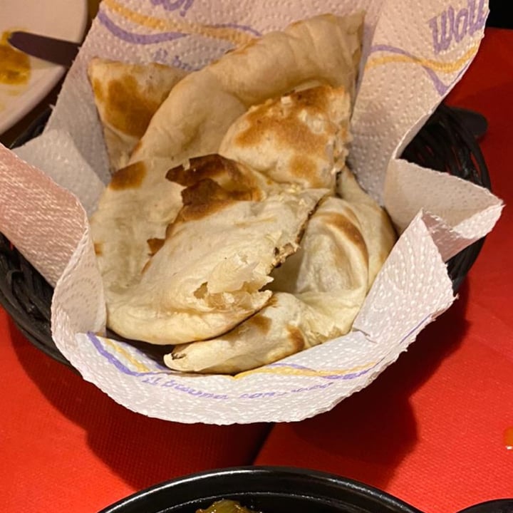 photo of Ghi rice (indian restaurant) Garlic naan shared by @virr on  17 Mar 2022 - review