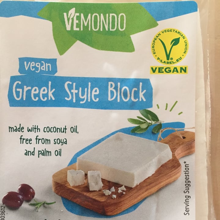 photo of Vemondo Vegan Greek Style Block shared by @thefamilyman on  15 Jun 2022 - review
