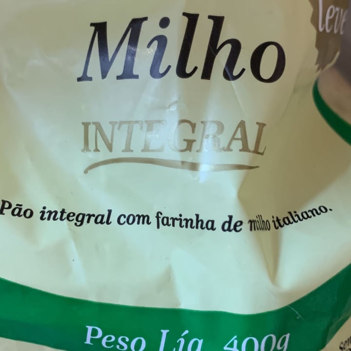 photo of Nutri-Vida Pão de forma integral com farinha de milho italiana shared by @vivilima on  29 Apr 2022 - review