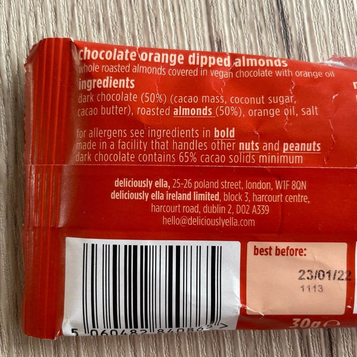 photo of Deliciously Ella Chocolate Orange Dipped Almonds shared by @emmajwheeler on  05 Jan 2022 - review