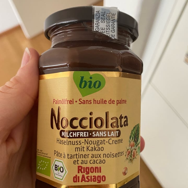 photo of Rigoni di Asiago Nocciolata Dairy Free Hazelnut Spread with Cocoa shared by @heymiiri on  18 Mar 2022 - review