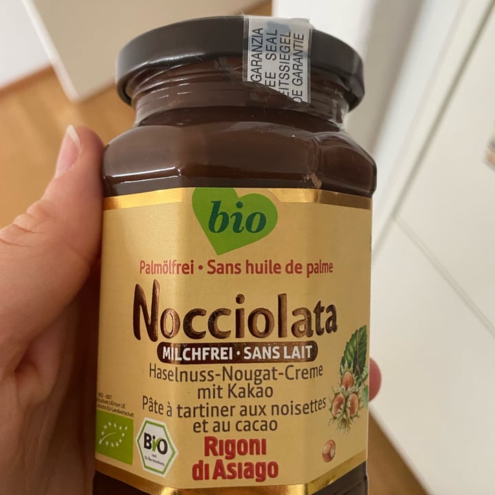 review photo of Rigoni di Asiago Nocciolata Dairy Free Hazelnut Spread with Cocoa shared by @heymiiri on 18 Mar 2022 - review