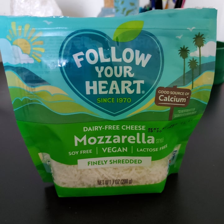 photo of Follow Your Heart Mozzarella Finely Shredded shared by @whitwhitttt on  29 Jun 2021 - review