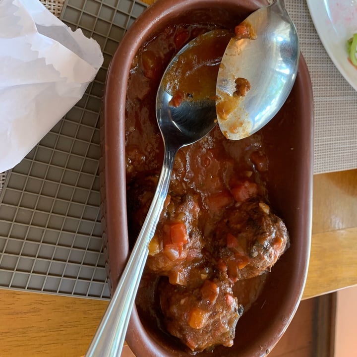 review photo of Maluhia Restaurante Vegetariano Almondegas de beringela ao molho sugo (vegano) shared by @akatia on 26 Sep 2022 - review