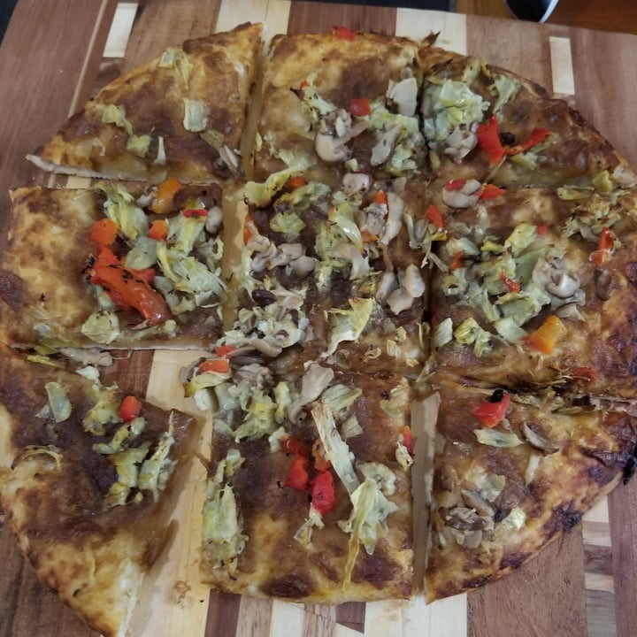 review photo of Amy’s Roasted Vegetable Pizza shared by @remthell on 29 Jul 2021 - review