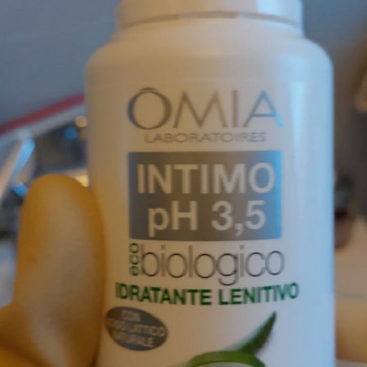 photo of Omia Laboratoires Detergente intimo all'aloe vera shared by @simoemme on  18 Apr 2022 - review