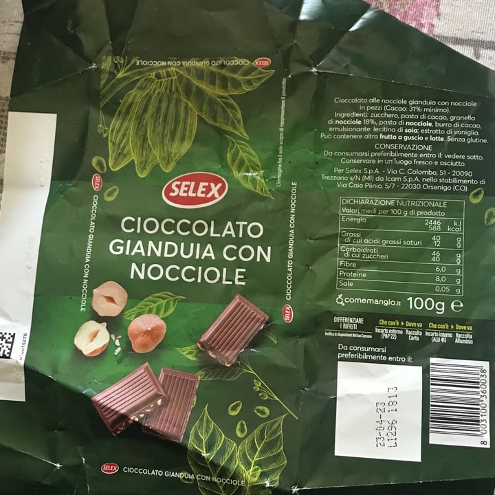 photo of Selex Cioccolato Gianduia Con Nocciole shared by @lacry on  22 Mar 2022 - review