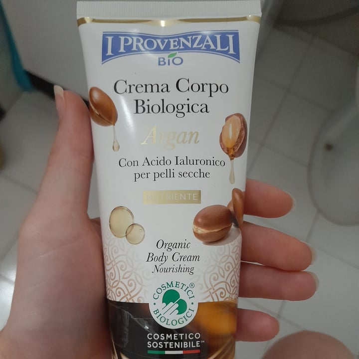 photo of I Provenzali Crema Corpo Argan shared by @annaveglover on  27 Jul 2022 - review