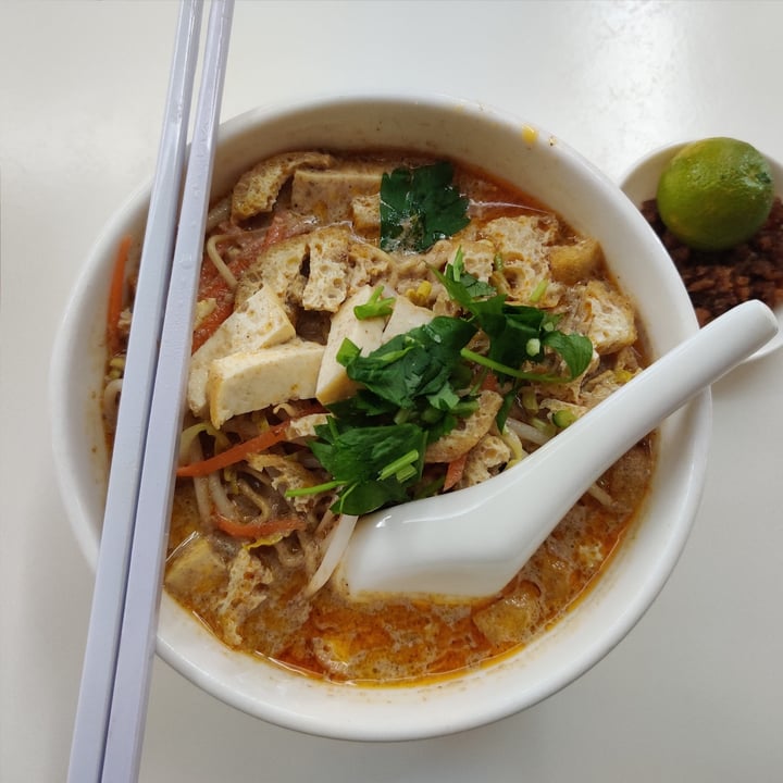 photo of Gandhara Vegetarian Restaurant - Kuching Buddhist Society laksa mee shared by @feliciousx on  20 Nov 2021 - review