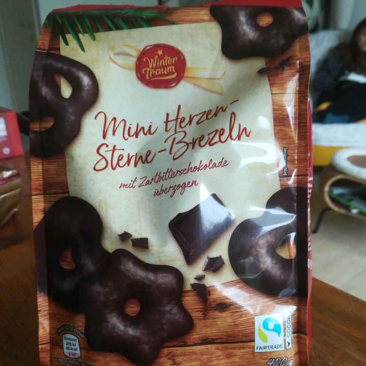 photo of Wintertraum Mini Herzen-Sterne-Brezel shared by @buhly on  22 Nov 2021 - review