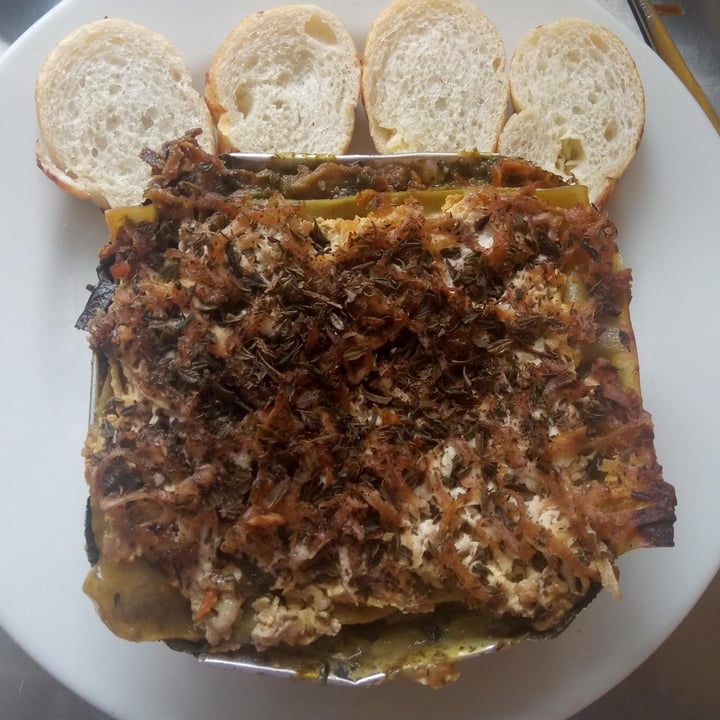 photo of Prasadam vegetariano & vegano Lasagna Vegana shared by @fabillous on  20 May 2020 - review
